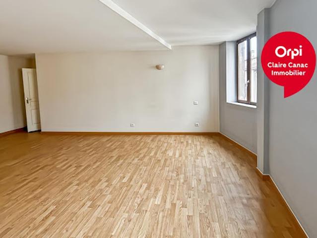 Location Appartement 2 pièces 90 m2 Vielmur sur Agout