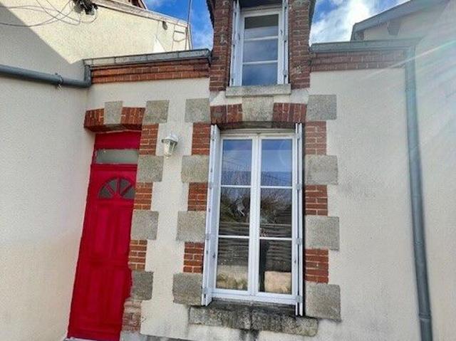 Location appartement 2 pièces, 17.00m², Châteauneuf sur Loire