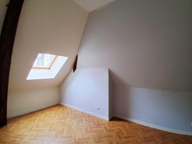 Location Appartement 2 pièces 17m² GIEN 45500