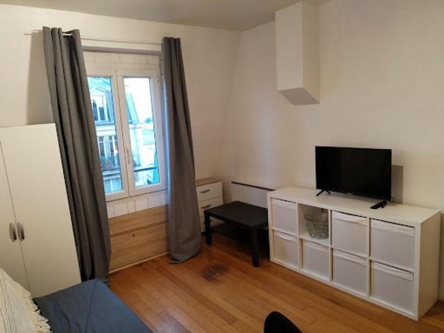 Location Appartement 2 pièces 18 m2 Paris 10ème