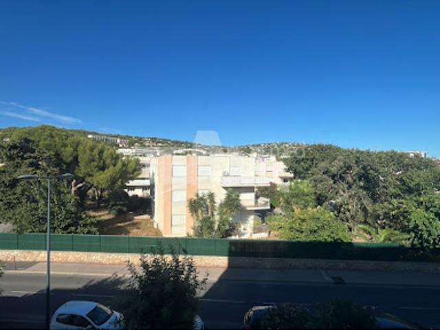 Location Appartement 2 pièces 18 m2 Sète