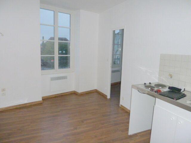 Location Appartement 2 pièces 23m² CHANTELLE 03140