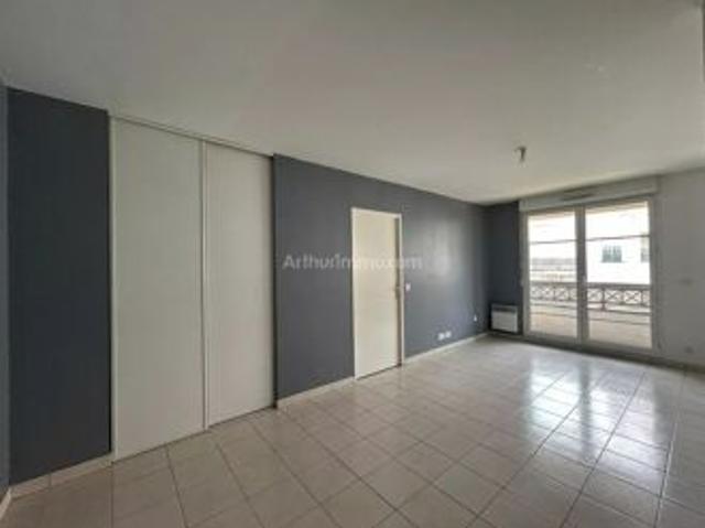 Location Appartement 2 pièces 20 m2 à Montlhéry