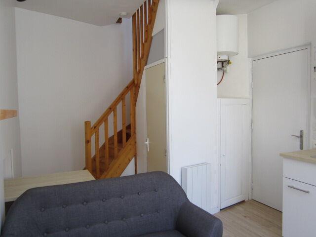 Location appartement 2 pièces, 27.00m², Fontenay le Comte