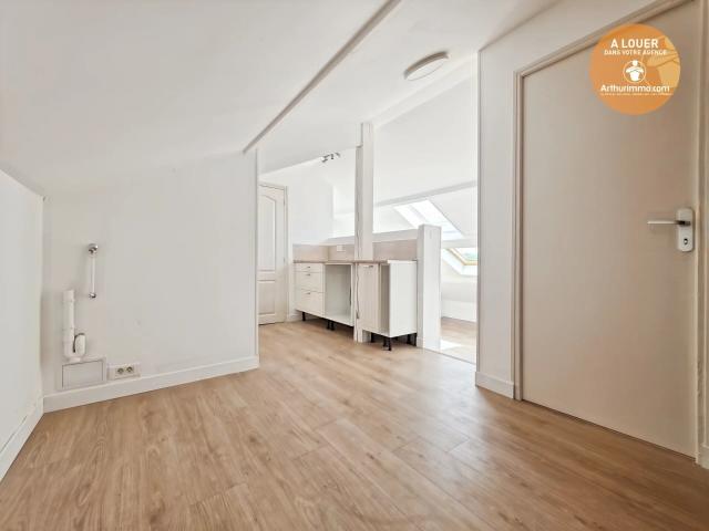 Location Appartement 2 pièces 27 m2 à Corbeil Essonnes