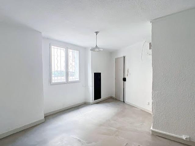 Location Appartement 2 pièces 27 m2 Marseille 11ème