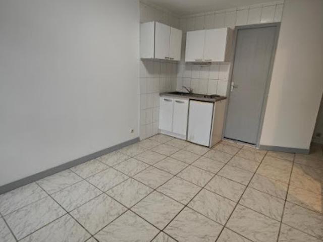 Location Appartement 2 pièces 27 m2 Quincy Voisins