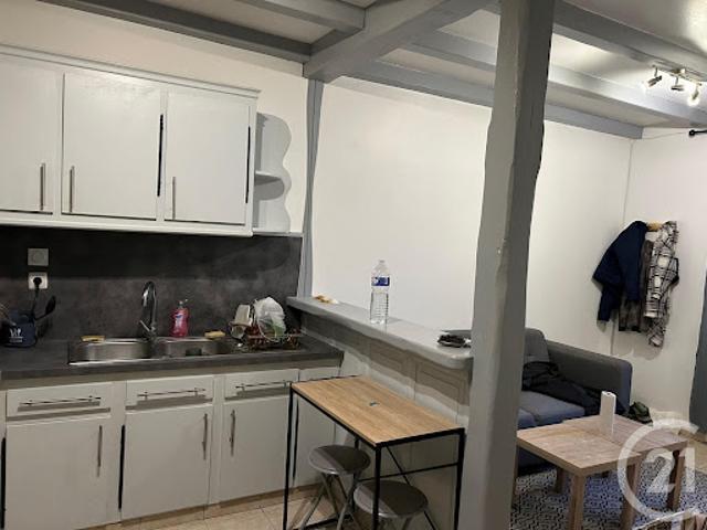 Location Appartement 2 pièces 27 m2 Saintes
