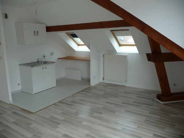 Location Appartement 2 pièces 27m² ROISSY EN BRIE 77680