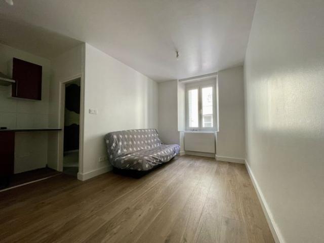 Location Appartement 2 pièces 27m² USSEL 19200