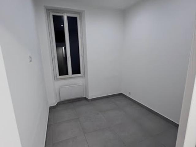 Location Appartement 2 pièces 25 m2 Marseille 13ème