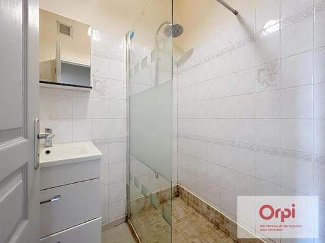Location Appartement 2 pièces 25 m2 Montluçon