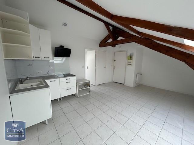 Location Appartement 2 pièces 25m² CORBEIL ESSONNES 91100