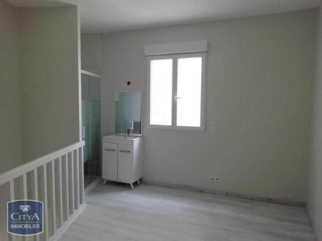Location Appartement 2 pièces 25m² LE BLANC 36300