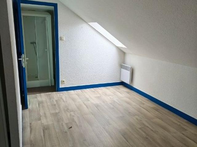 Location Appartement 2 pièces 25m² ST YRIEIX LA PERCHE 87500