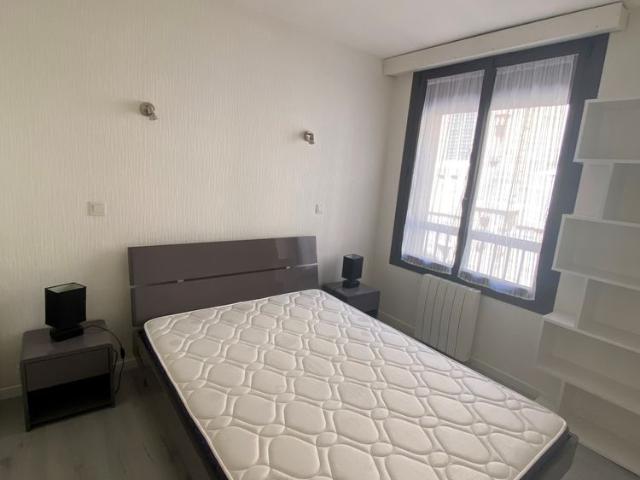 Location Appartement 2 pièces 25m² RODEZ 12000