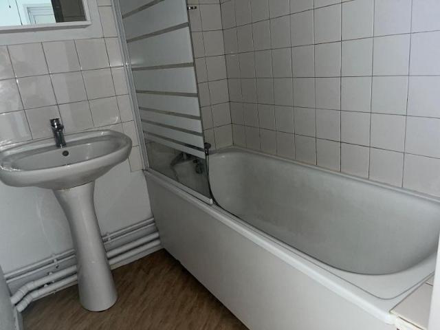 Location Appartement 2 pièces 26m² CLERMONT FERRAND 63000