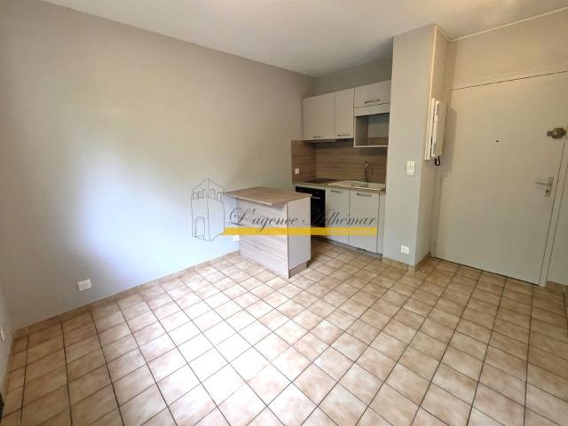 Location Appartement 2 pièces 26m² MONTELIMAR 26200