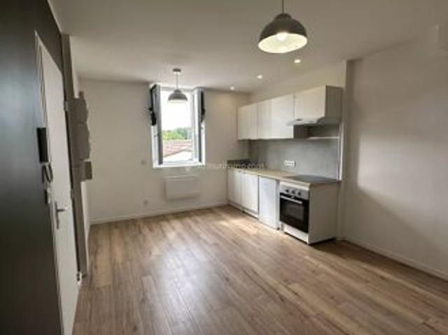 Location Appartement 2 pièces 28 m2 à Carmaux