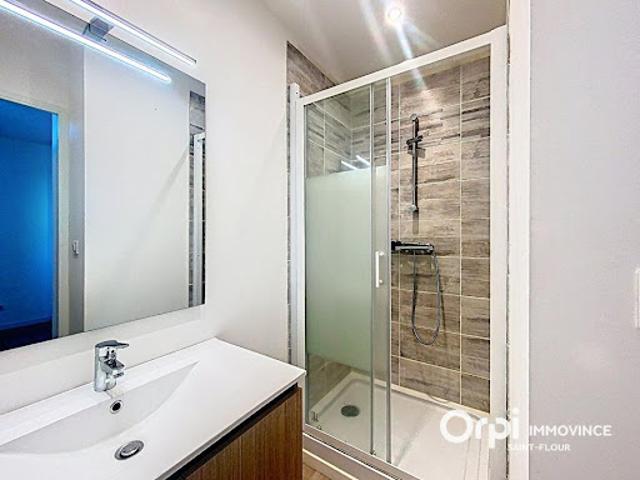 Location Appartement 2 pièces 28 m2 Saint Flour