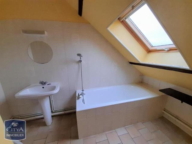 Location Appartement 2 pièces 28m² CHATEAU THIERRY 02400