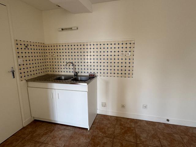 Appartement 2 pièces Romorantin Lanthenay 29.00m² 330€ à louer l'Adresse