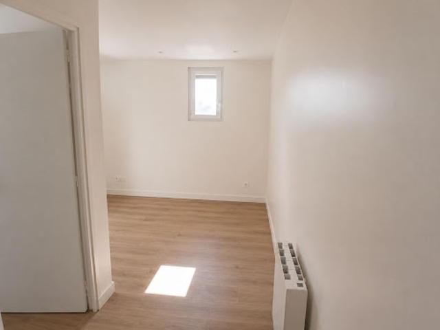 Location Appartement 2 pièces 29.07 m2 Mézières sur Seine