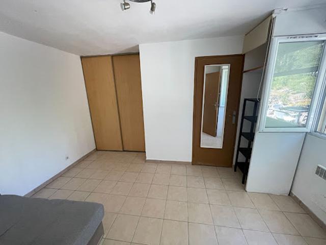 Location Appartement 2 pièces 29 m2 Les milles