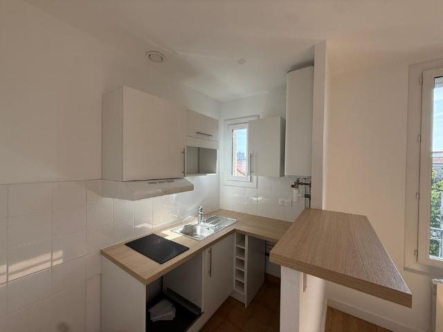 Location Appartement 2 pièces 29m² LES PAVILLONS SOUS BOIS 93320