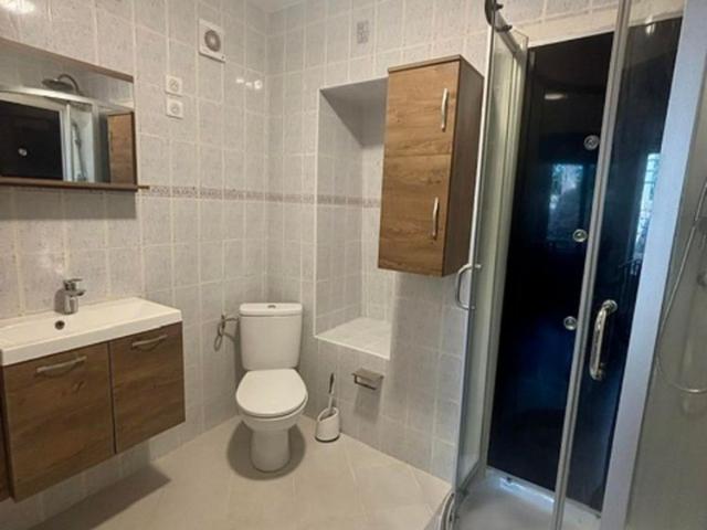 Location Appartement 2 pièces 29m² MONTAUROUX 83440
