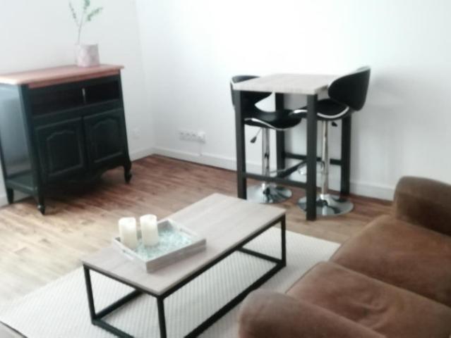 Location appartement 2 pièces, 33.42m², Fontenay le Comte