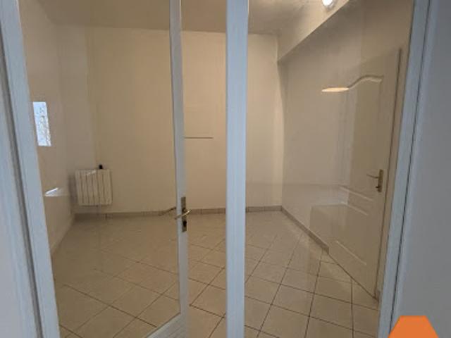 Location Appartement 2 pièces 33.79 m2 Tours