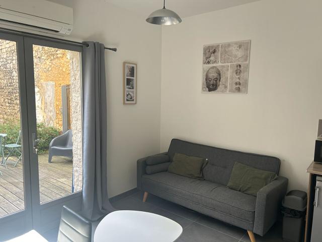 Location appartement 2 pièces, 33.80m², Rochefort