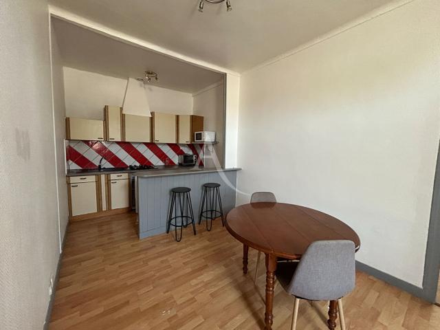 Location appartement 2 pièces, 33.20m², Jonzac