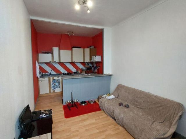 Location appartement 2 pièces, 33.20m², Jonzac