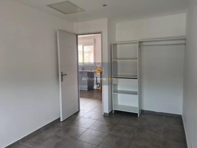 Louer appartement de 2 pièces 33 m² 518 € à Bollène 84500: une annonce Arthurimmo.com