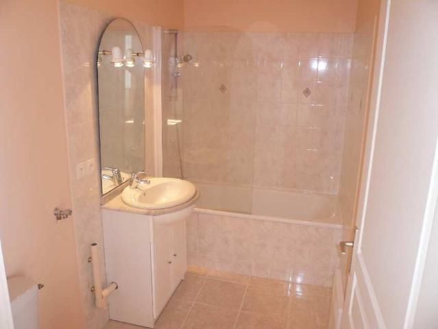 Location Appartement 2 pièces 33m² COGNAC 16100