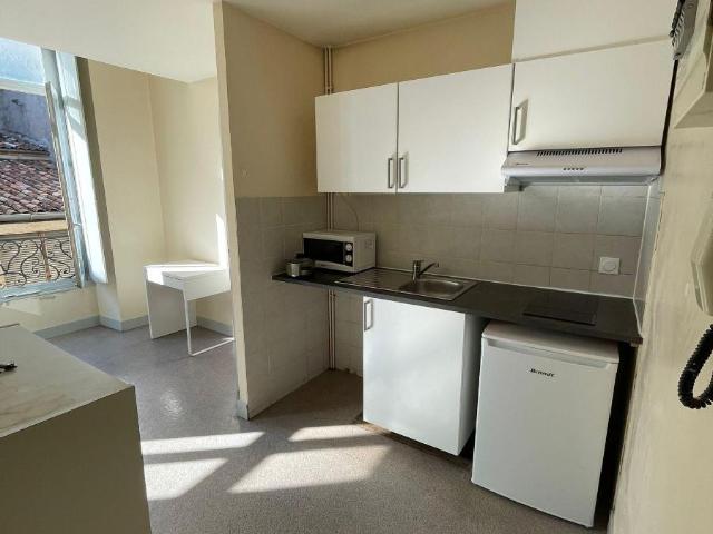 Location Appartement 2 pièces 33m² BORDEAUX 33000