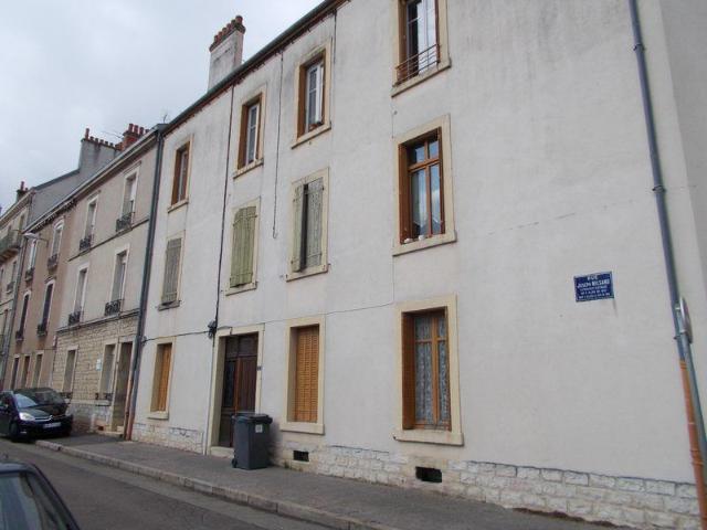 Location Appartement 2 pièces 33m² DIJON 21000