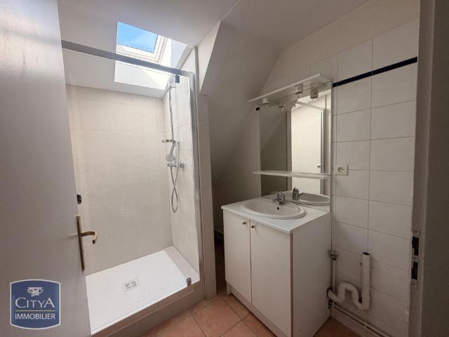Location Appartement 2 pièces 33m² FONTAINES SUR SAONE 69270