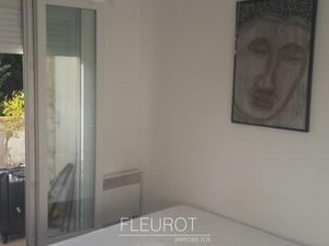 Location Appartement 2 pièces 33m² LA CIOTAT 13600
