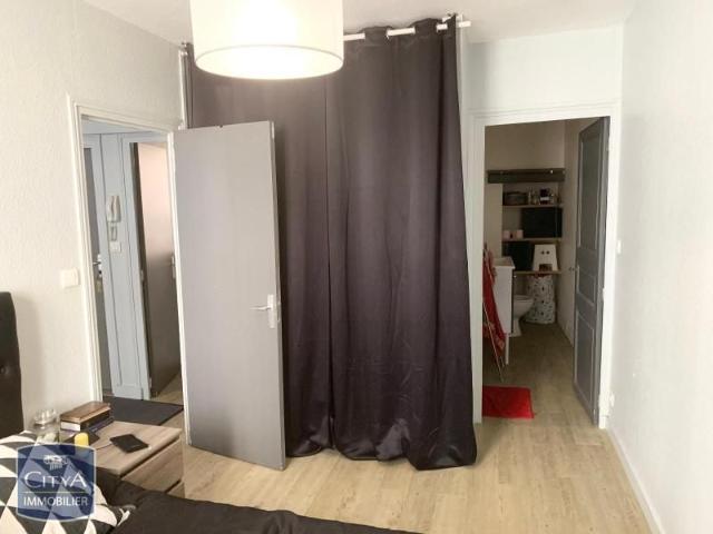 Location Appartement 2 pièces 33m² NIORT 79000