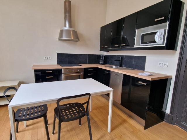 Location Appartement 2 pièces 33m² TOURS 37000
