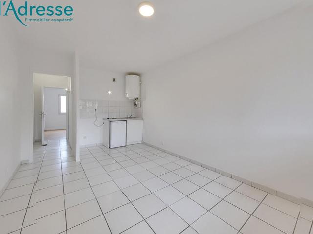 Location appartement 2 pièces, 30.52m², Montfermeil