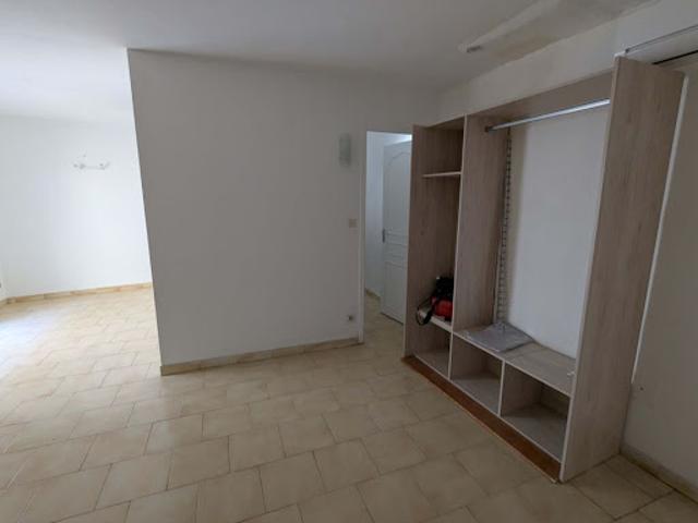 Location Appartement 2 pièces 30 m2 L'Isle sur la Sorgue