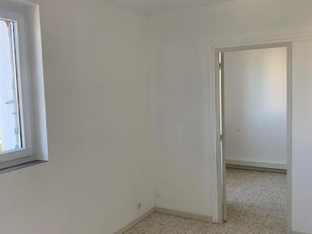 Location Appartement 2 pièces 30 m2 Nimes