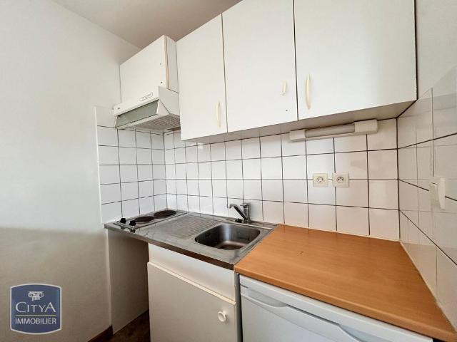 Location Appartement 2 pièces 30m² LAVAL 53000