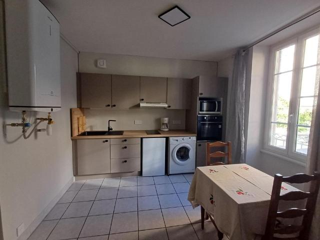 Location Appartement 2 pièces 30m² MILLAU 12100