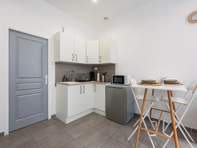 Location Appartement 2 pièces 31 m2 Marseille 1er
