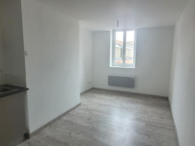Location Appartement 2 pièces 31 m2 Saverdun